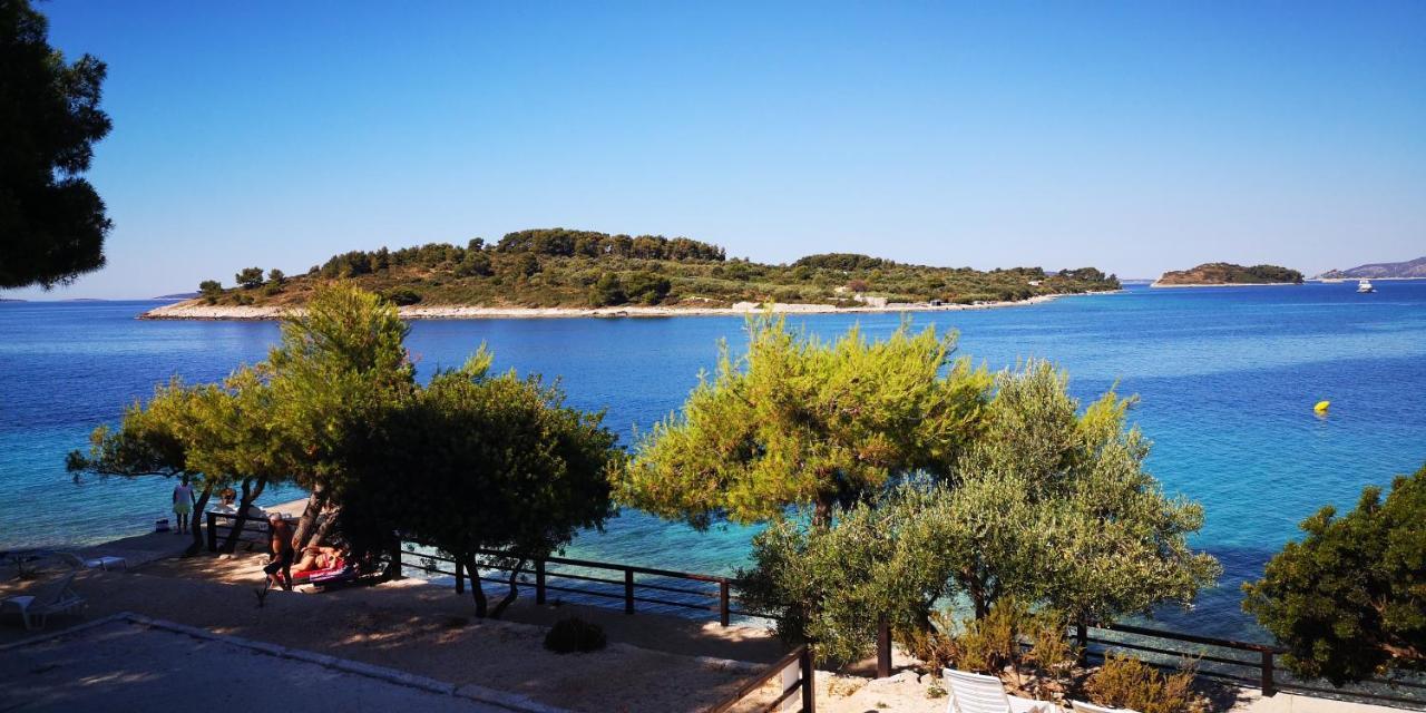 Apartment Okrug Gornji - Trogir With Sea View Exterior foto