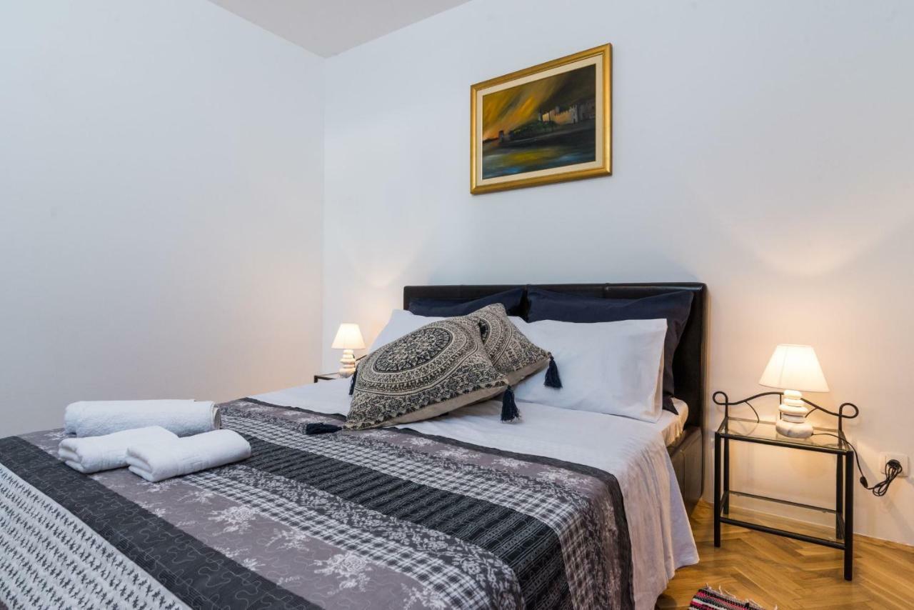Apartment Okrug Gornji - Trogir With Sea View Exterior foto