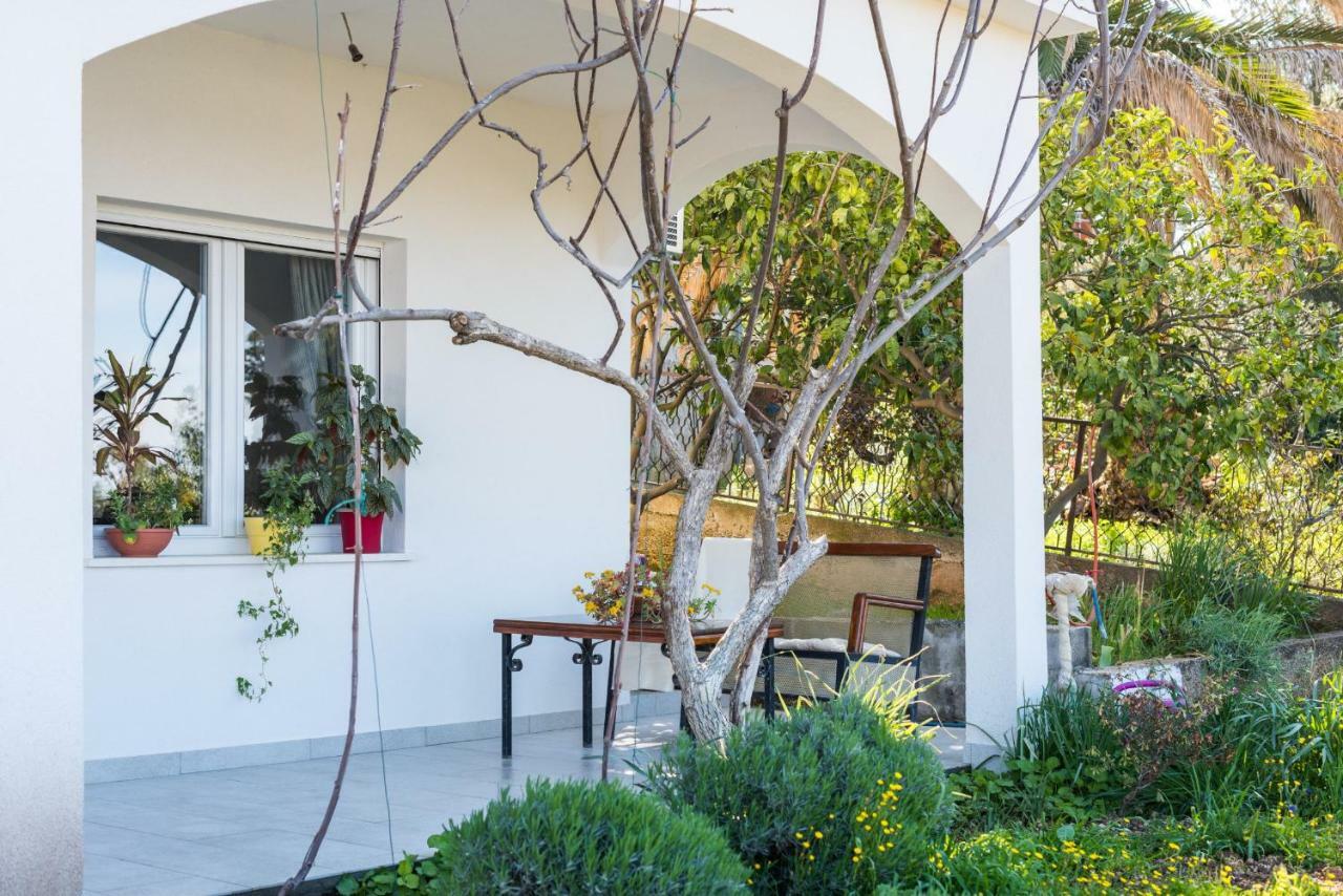 Apartment Okrug Gornji - Trogir With Sea View Exterior foto